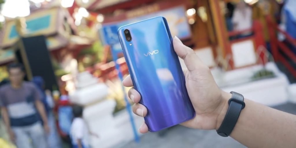 tampilan depan vivo v11